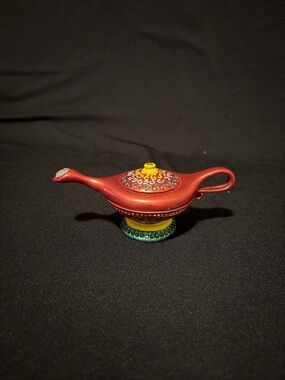 Alladin’s Genie of the Lamp Trinket Box